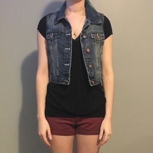 Jean Vest